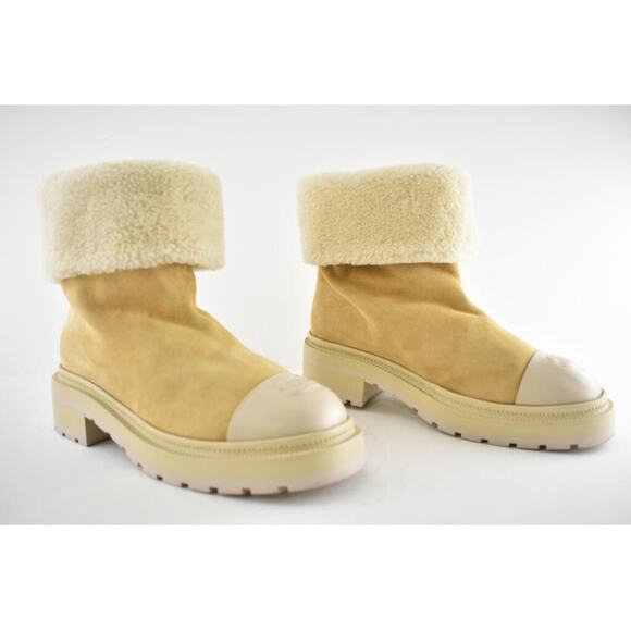 Chanel 20N Beige Suede Shearling Fur CC Cap Toe Pull On Mid Calf Tall Boots 37.5 - Picture 4 of 12